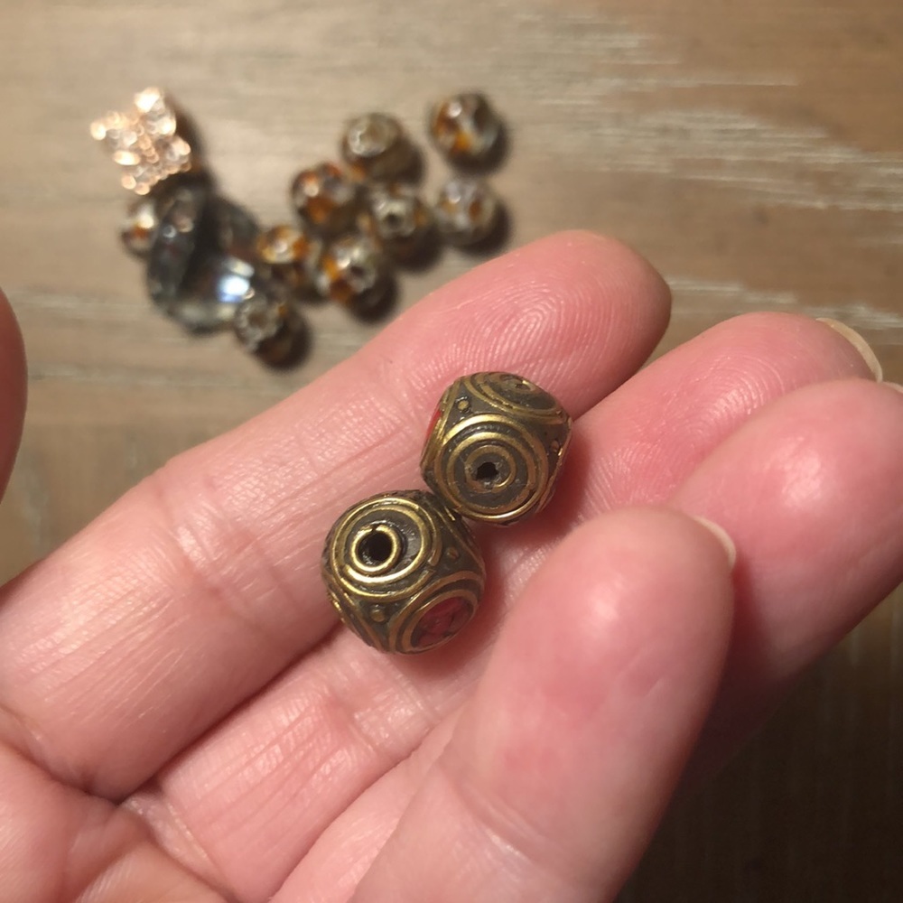 Bead Lot - Picture 10 of 12